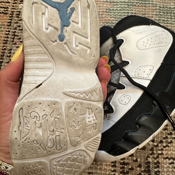 Air Jordan 9 Retro Black and White Baby Boy’s Sneakers Tennis Shoes - Picture 6 of 7